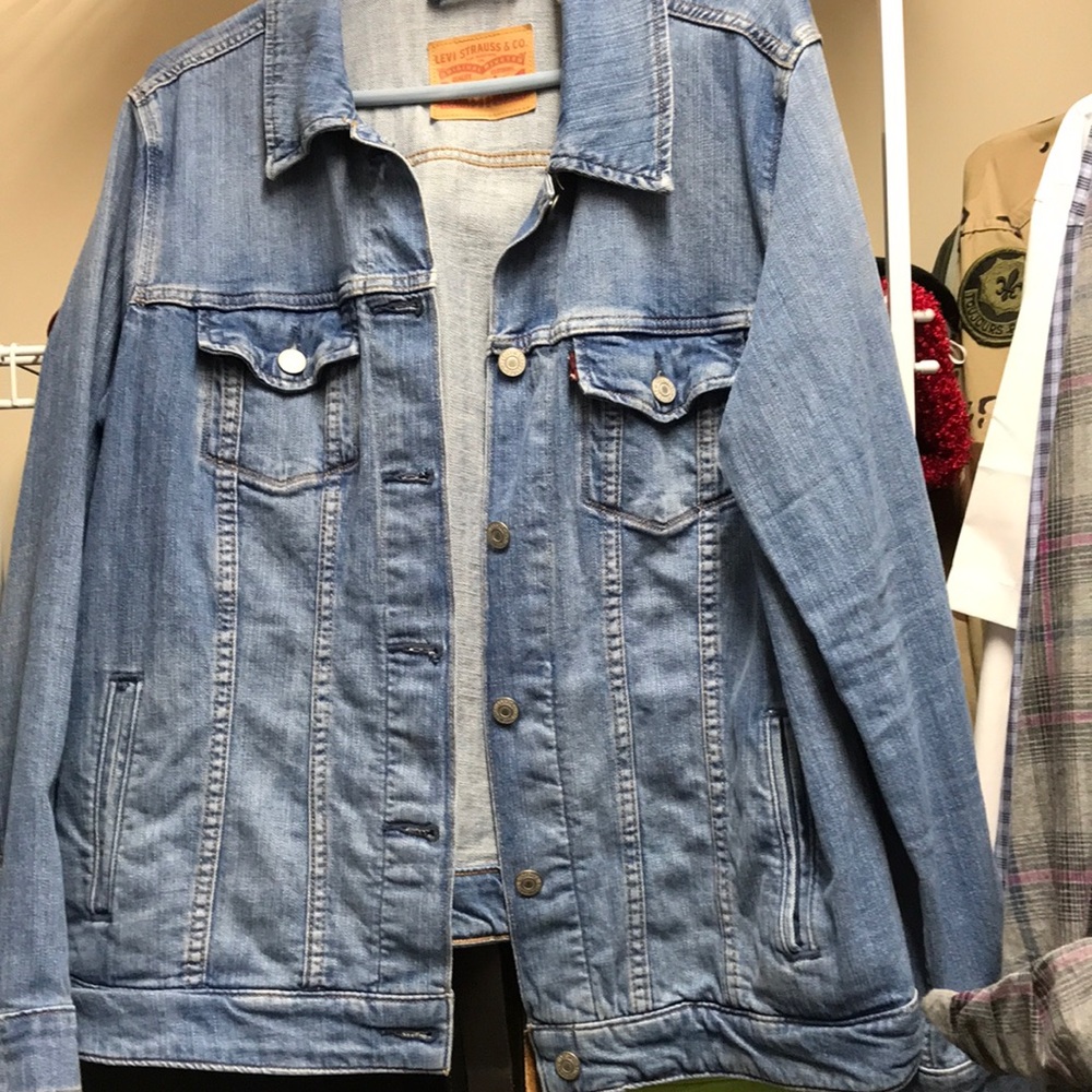 Levi Strauss 1X faded blue denim jacket. Excellent condition